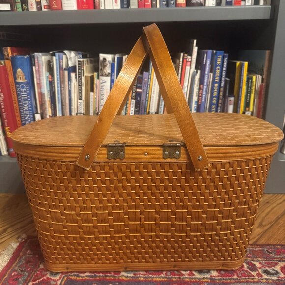 Hawkeye Finest Hamper/picnic basket - Picture 6 of 12